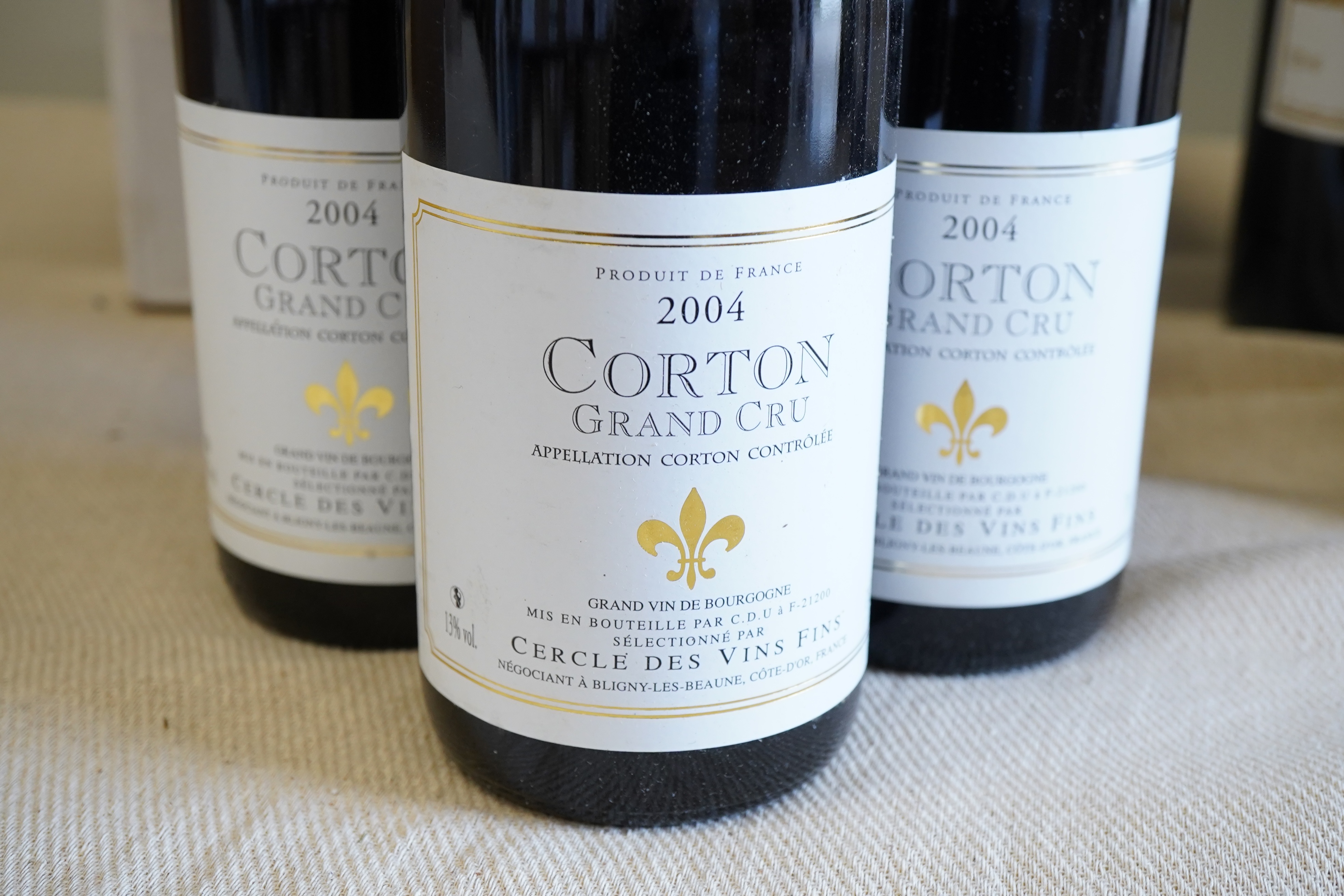 Cercle des Vins Fins, Corton Grand Cru, 2004